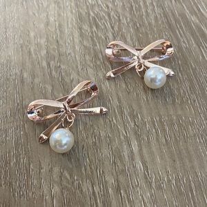 Elegant Faux Pearl Dress Bow Brooch Pin